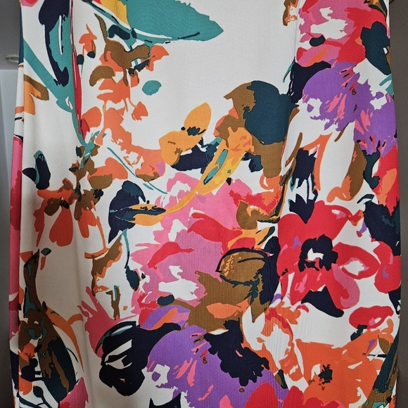 ECI Floral Print Scuba Sheath Dress White Capped Sleeve Hidden Zipper size 8 - Picture 3 of 6